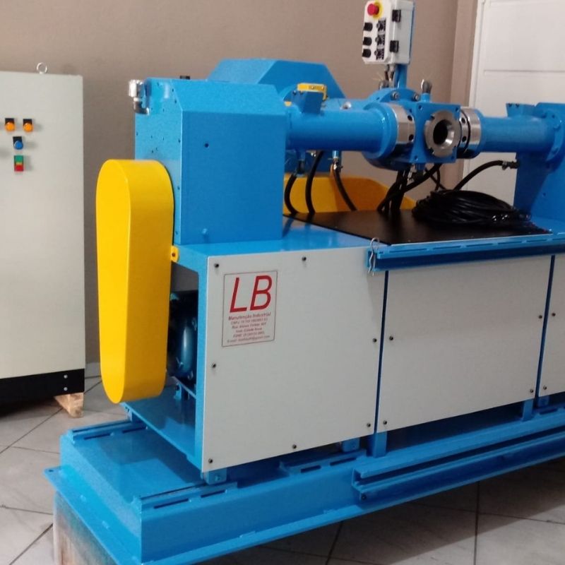 Extrusora Tricolor para EVA e Borracha